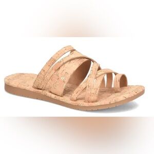 KORKS Clemons Natural Cork Sandals with Gold Metallic Accents. Size 9M. NEW!!